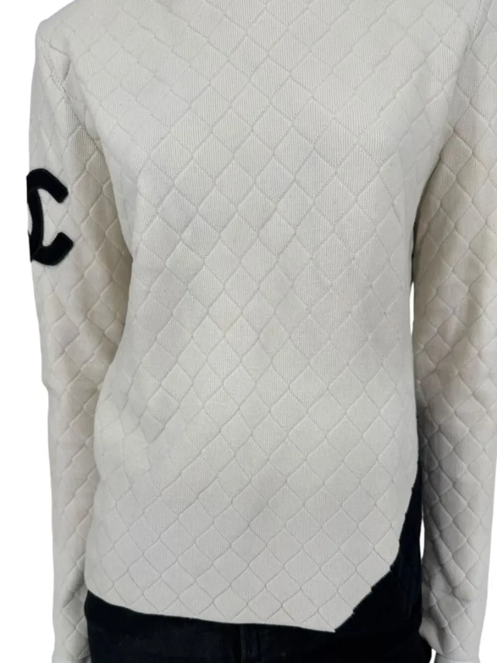 Chanel Ivory Quilted CC Logo Sweater – Size 42 (FR)